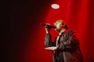 Lewis Capaldi Live_image_04