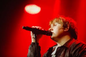 Lewis Capaldi Live_image_03